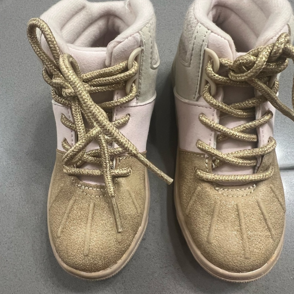 Girls Osh Kosh Boots (size 9)